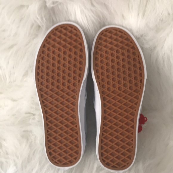 Tennis - Picture 3 of 3